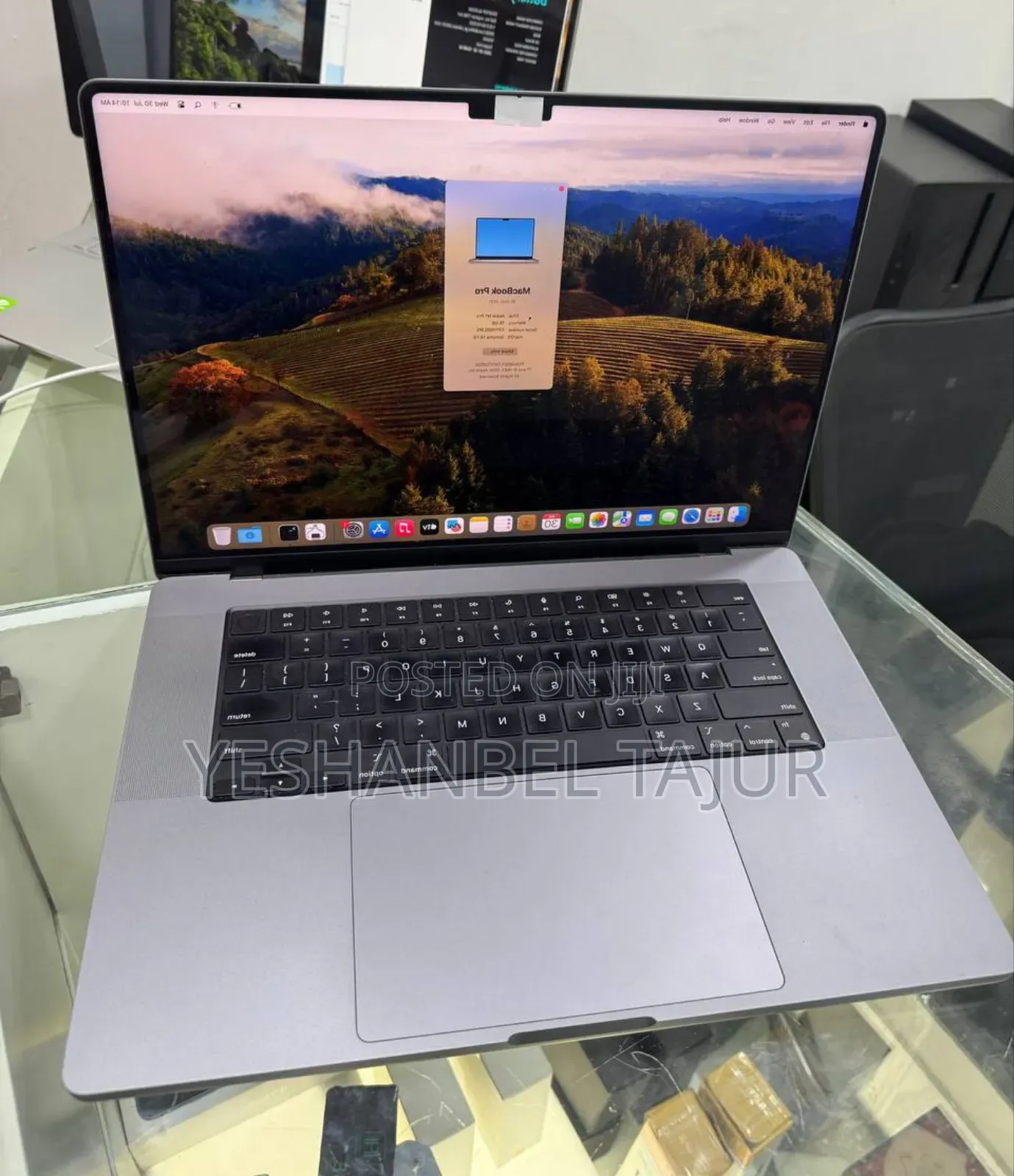 New Laptop Apple MacBook Pro 2021 M1 16GB Apple M1 Pro SSD 512GB
