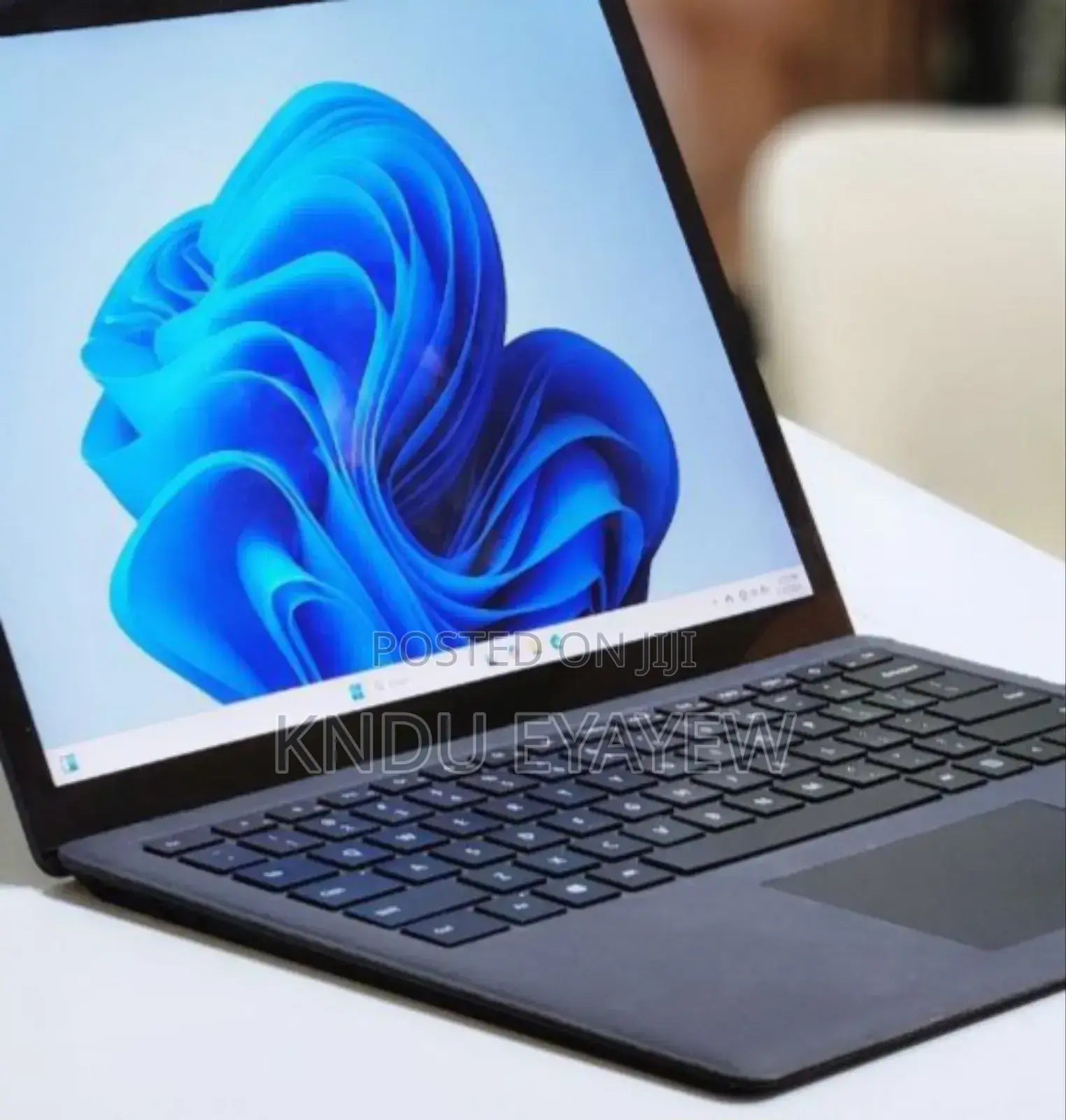 New Laptop Microsoft Surface 16GB Intel Core I7 SSD 512GB