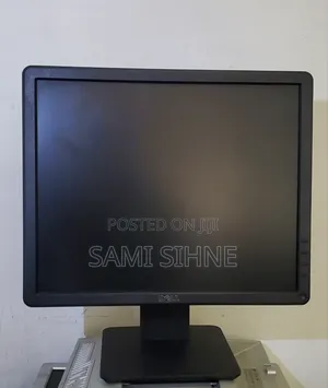 Photo - Dell 17 Inch Monitor Dp (Display Port) Support and Vga