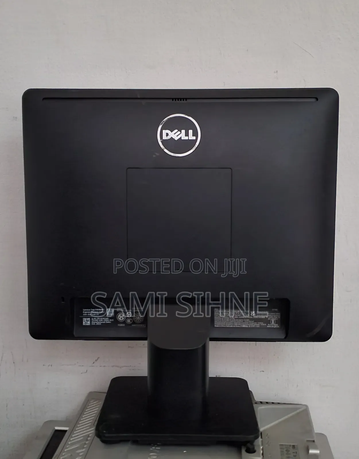 Dell 17 Inch Monitor Dp (Display Port) Support and Vga