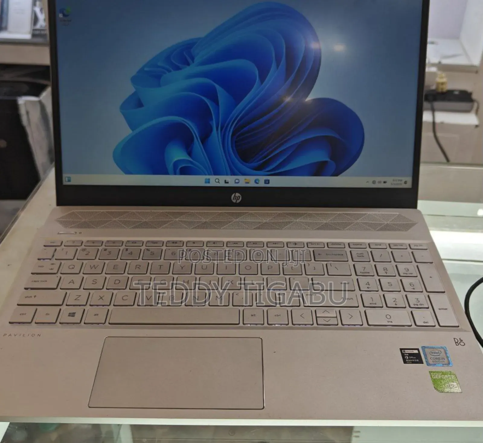 New Laptop HP Pavilion 15 8GB Intel Core I5 SSD 512GB