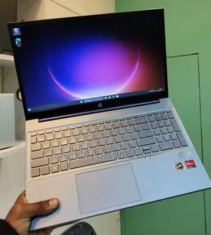 New Laptop HP Pavilion 15 16GB AMD Ryzen 7 SSD 512GB