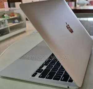 New Laptop Apple MacBook Air 2020 M1 8GB Apple M1 SSD 256GB