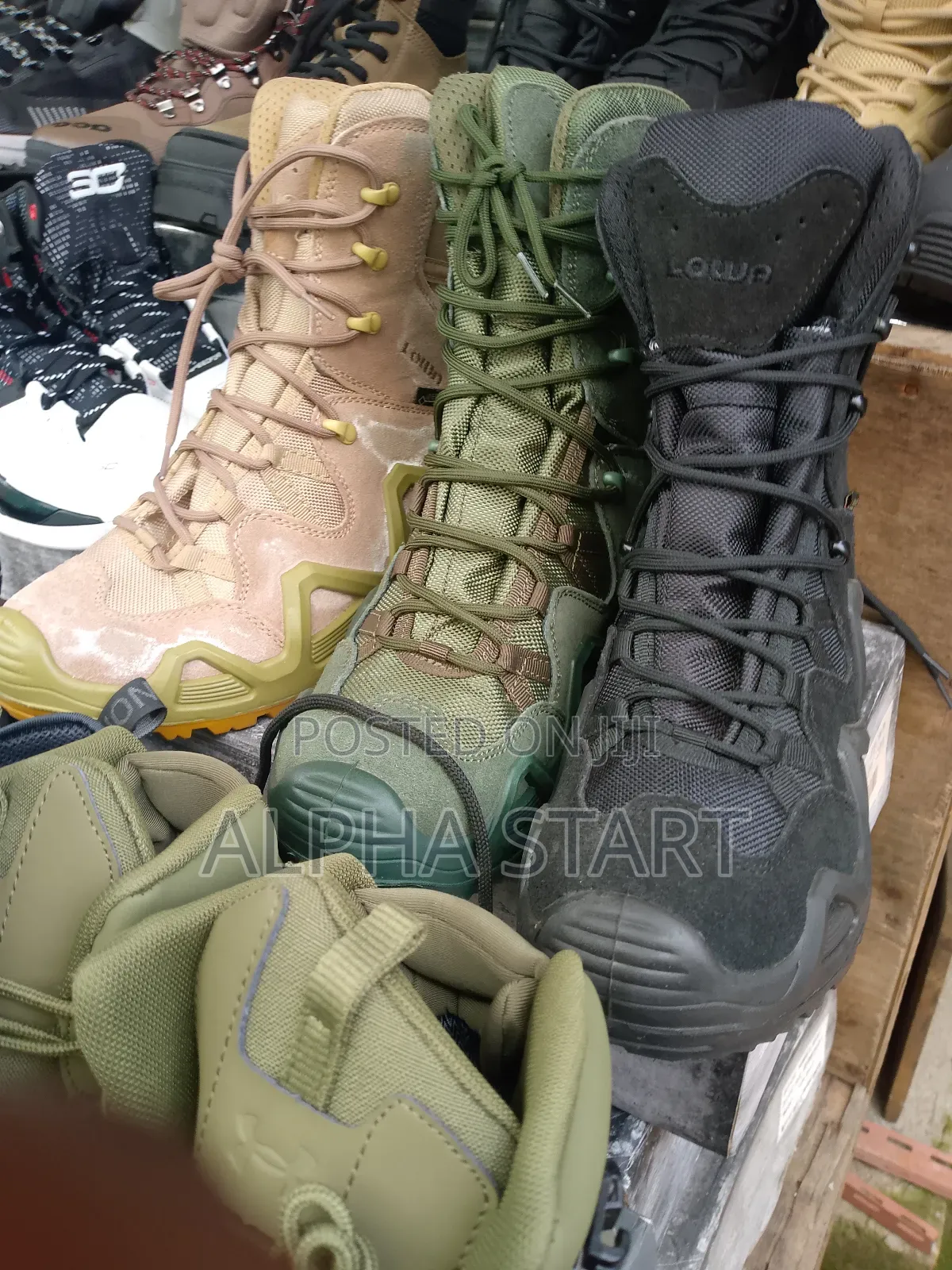 Orginal Lowa High Master Quality Water Proof Smooth Boots