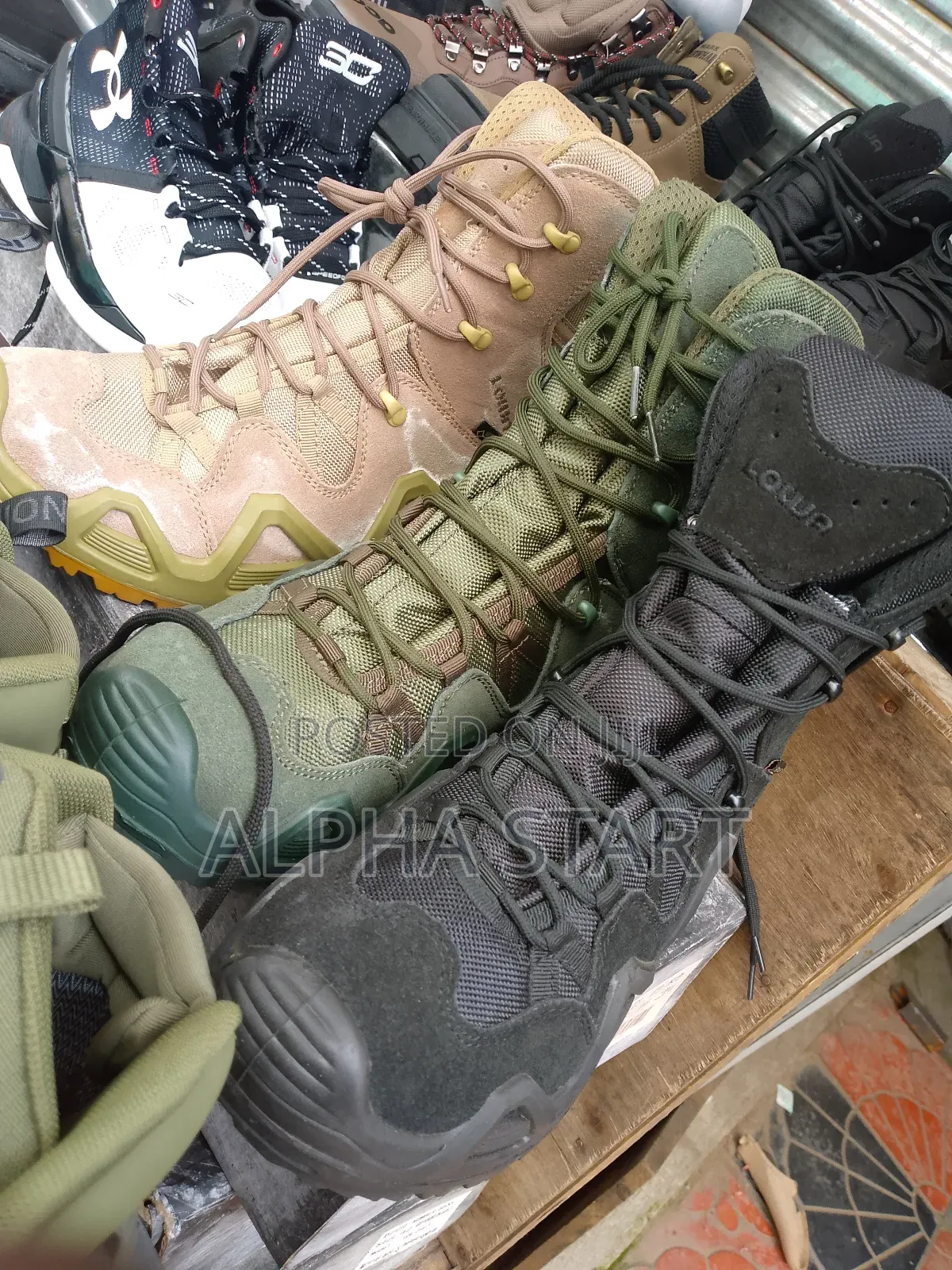 Orginal Lowa High Master Quality Water Proof Smooth Boots