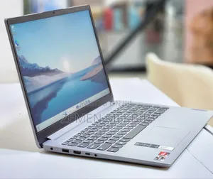 New Laptop Lenovo 8GB AMD Ryzen 5 SSD 512GB