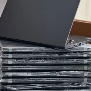 Photo - New Laptop Lenovo ThinkPad T14 16GB Intel Core I7 SSD 512GB