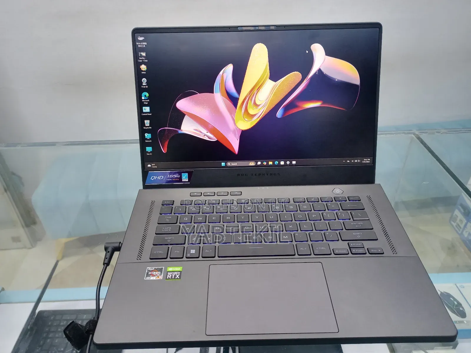 Laptop Asus ROG Zephyrus G15 16GB AMD Ryzen 9 SSD 1T