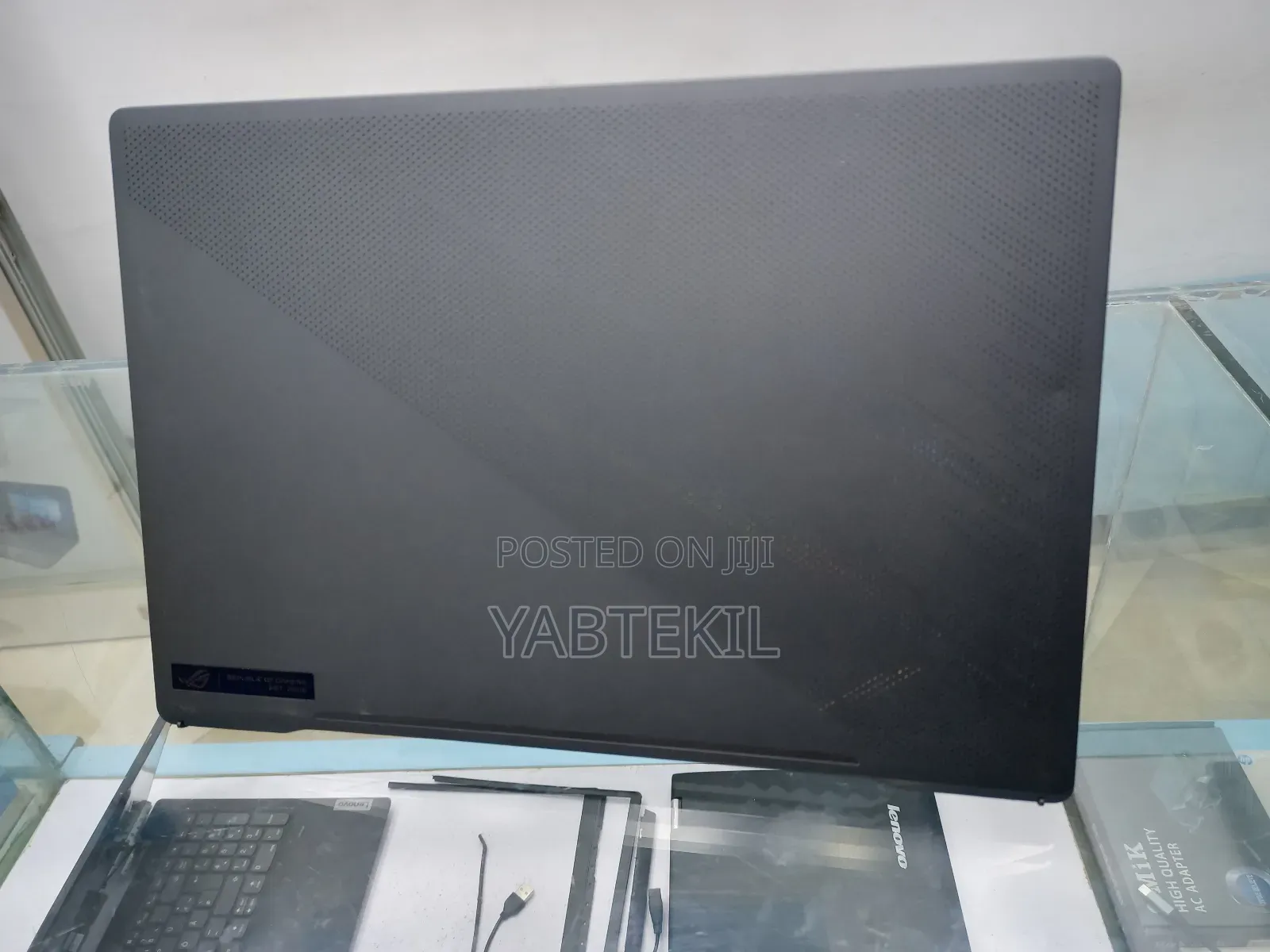 Laptop Asus ROG Zephyrus G15 16GB AMD Ryzen 9 SSD 1T