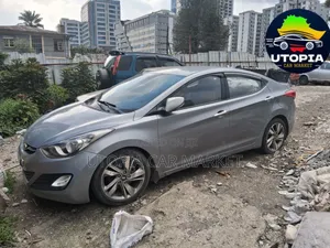 Photo - Hyundai Elantra 2012 Silver