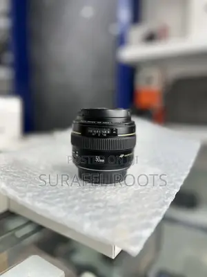 Photo - Canon Fixed 50mm Lens F/1.4 New
