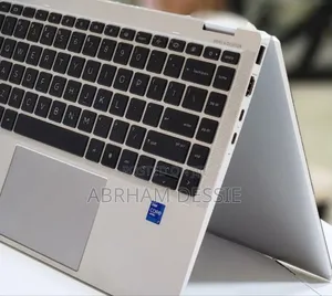 New Laptop HP EliteBook 1040 G8 16GB Intel Core I7 SSD 512GB