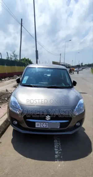 Photo - Suzuki Swift 2022 Gray