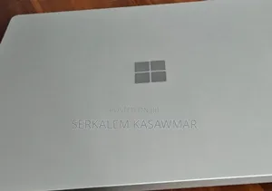 New Laptop Microsoft Surface 8GB Intel Core I5 SSD 256GB