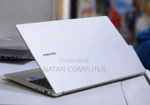 New Laptop Samsung 8GB Intel Core I5 SSD 512GB