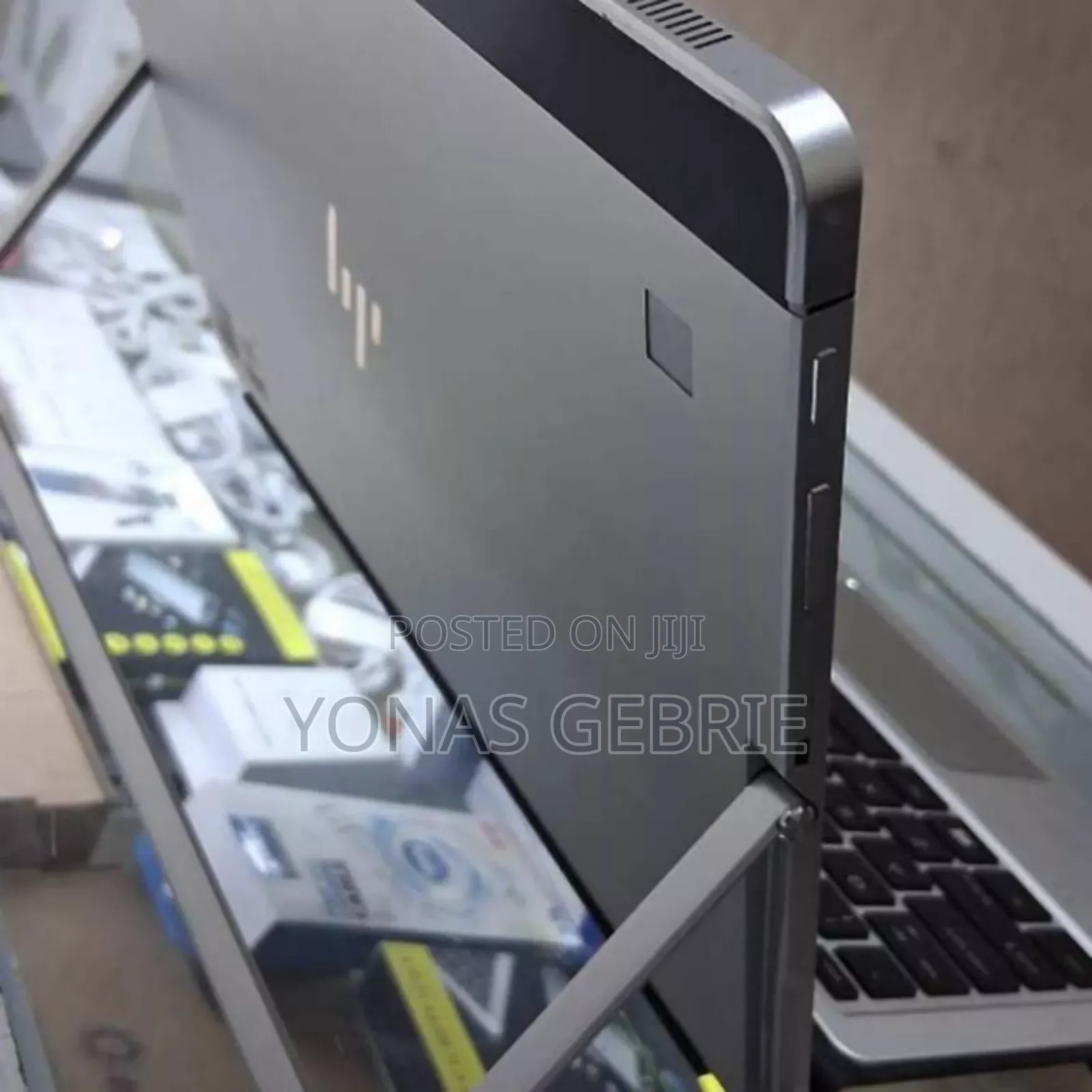 New Laptop HP X2 8GB Intel Core I5 SSD 256GB