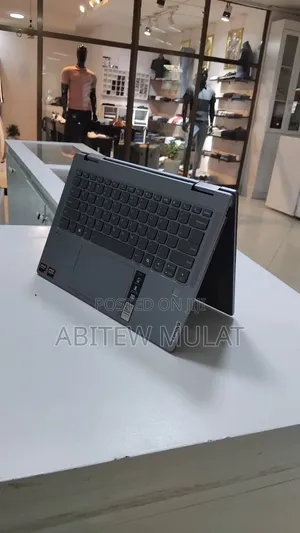 New Laptop Lenovo Yoga 7i 8GB AMD Ryzen 5 SSD 512GB