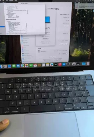 New Laptop Apple MacBook Pro M1 32GB Intel Core I9 SSD 1T