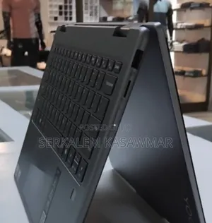 New Laptop Lenovo Yoga 3 8GB AMD Ryzen 5 SSD 512GB