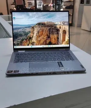 Photo - New Laptop Lenovo Yoga 7i 8GB Intel Core I5 SSD 512GB
