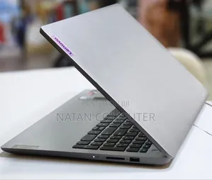 New Laptop Lenovo IdeaPad Y560 8GB AMD Ryzen 5 SSD 512GB