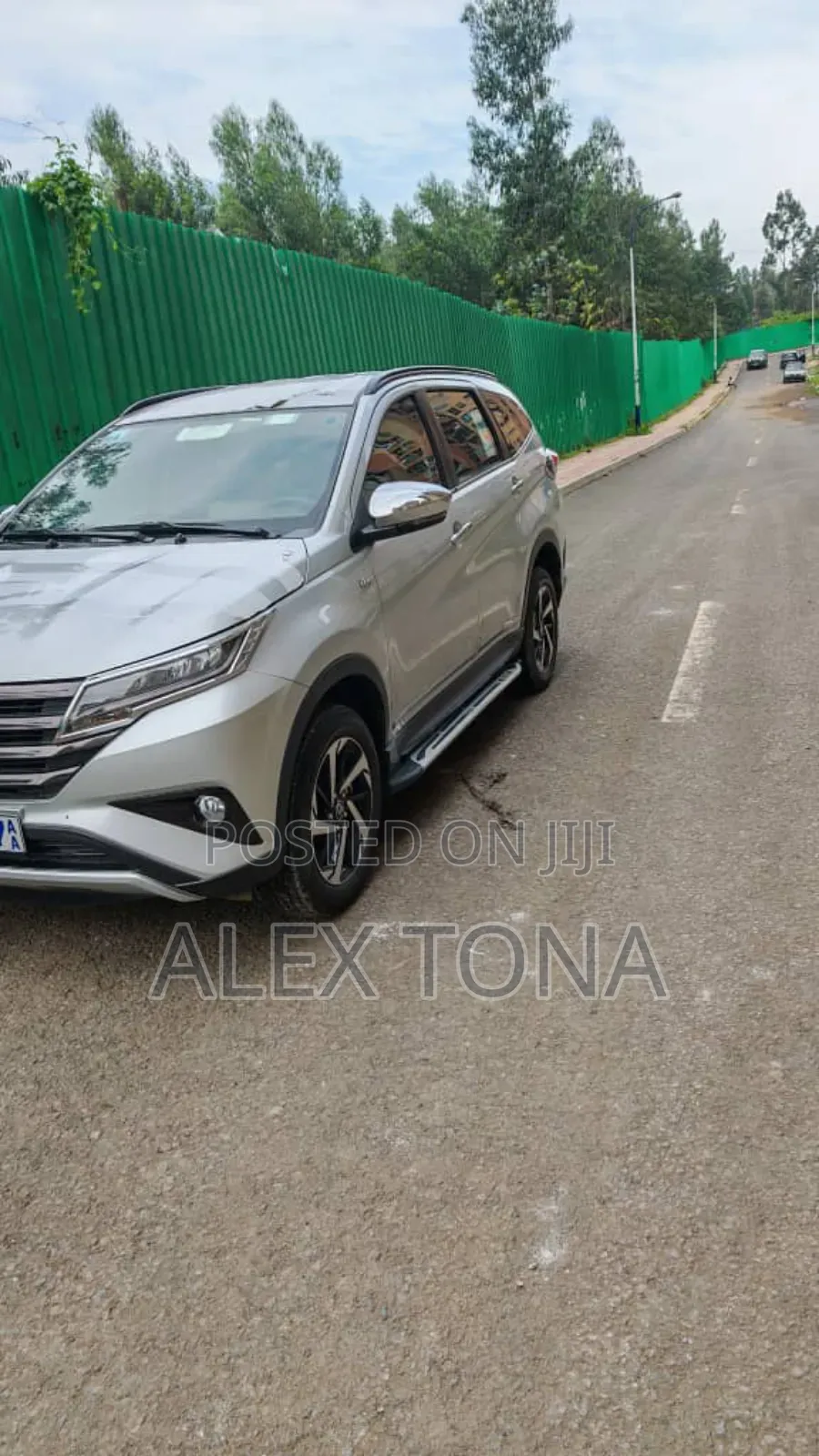 Toyota Rush 2023 Silver