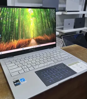 Photo - New Laptop Asus 16GB Intel Core i5 SSD 1T