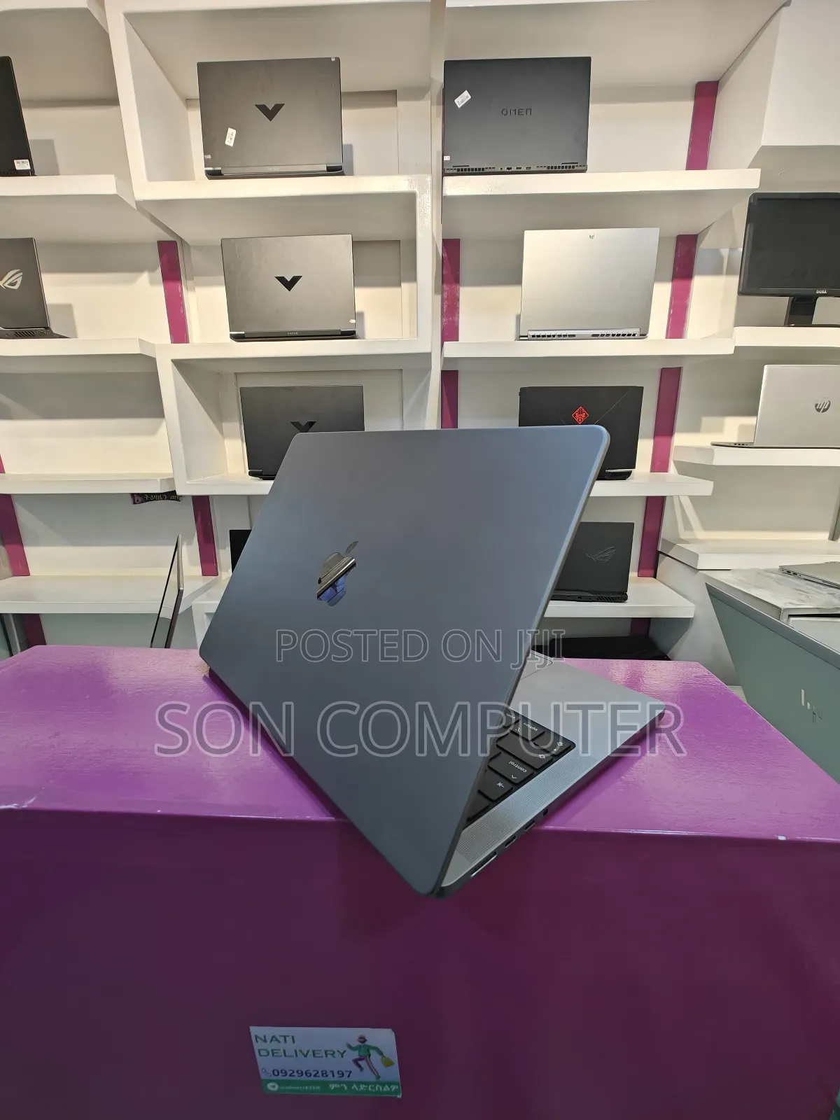 New Laptop Apple MacBook Pro M1 32GB Apple M1 Pro SSD 1T