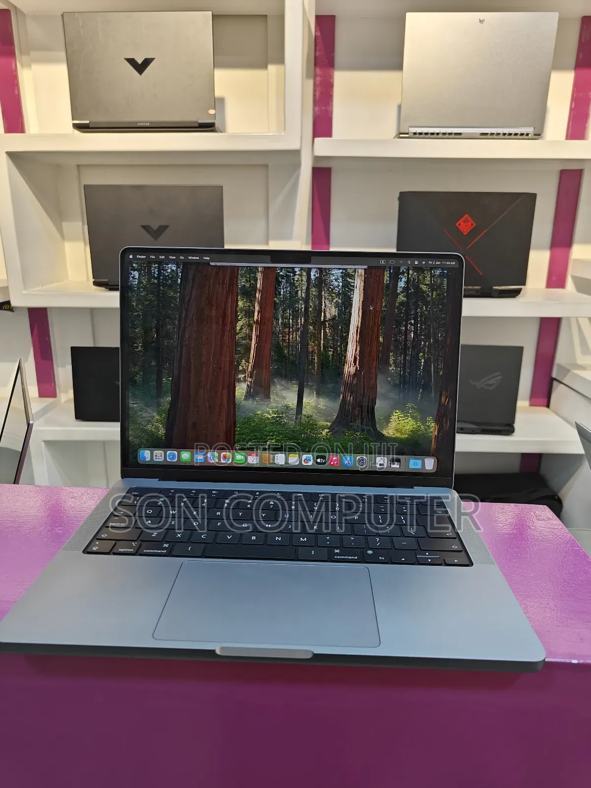 New Laptop Apple MacBook Pro M1 32GB Apple M1 Pro SSD 1T