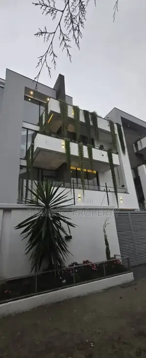 6bdrm House in Bole for rent