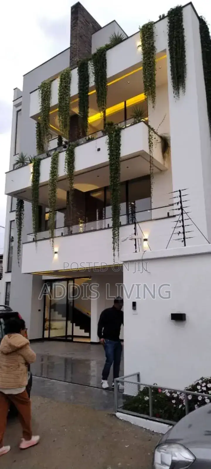 5bdrm Villa in Bole for rent
