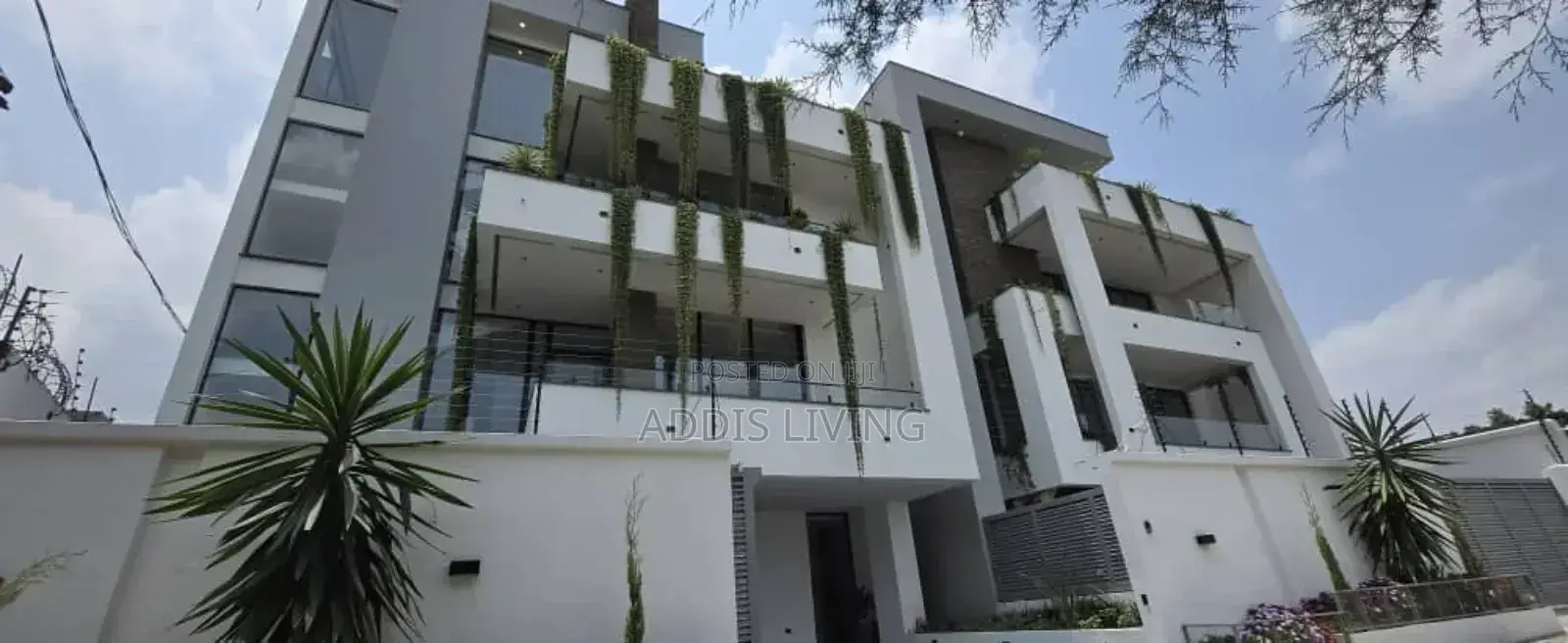 5bdrm Villa in Bole for rent