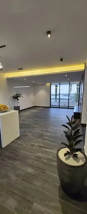 5bdrm Villa in Bole for rent