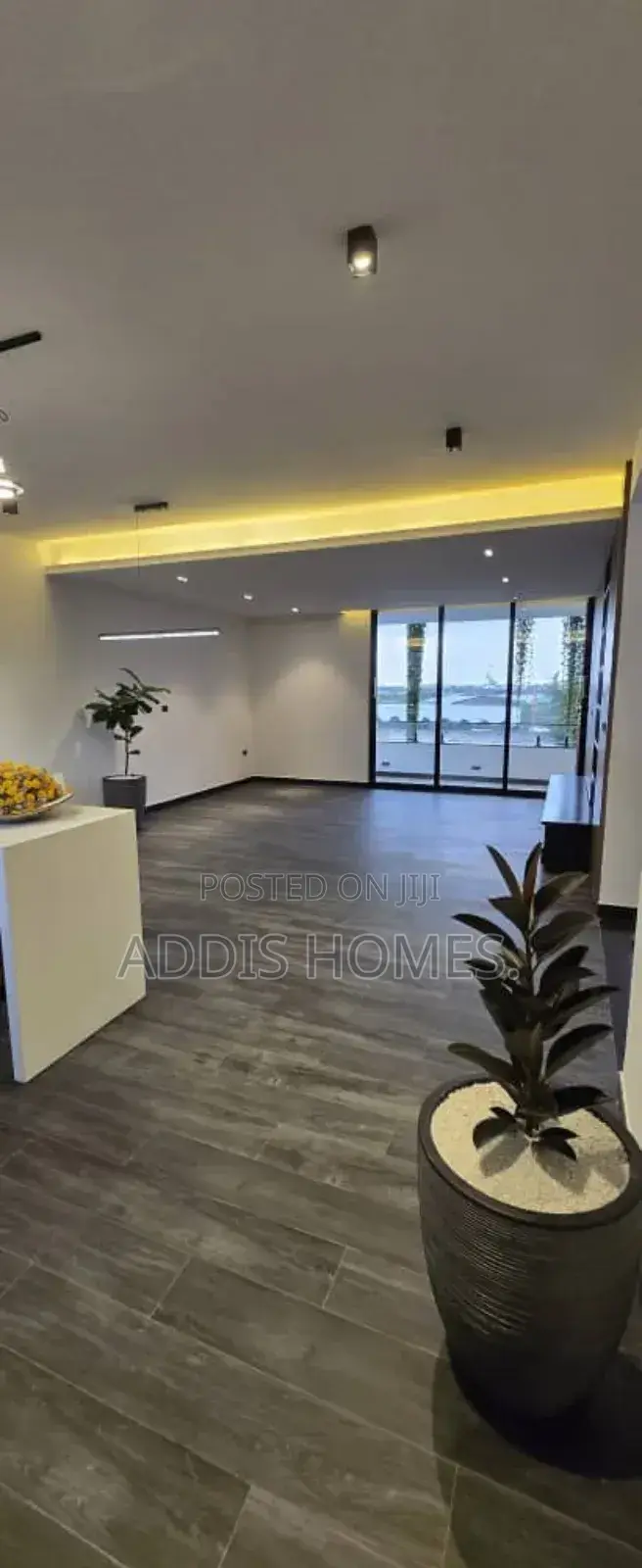 5bdrm Villa in Bole for rent