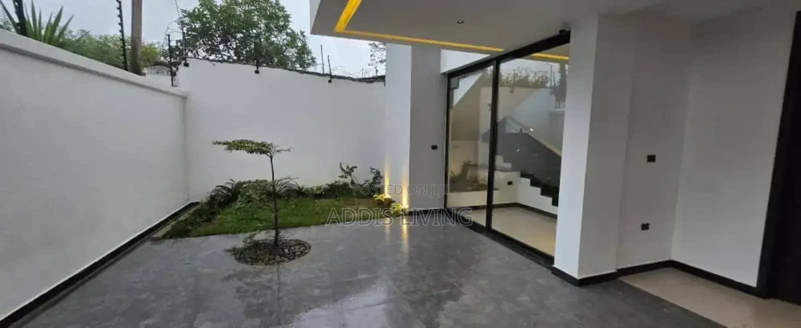 5bdrm Villa in Bole for rent