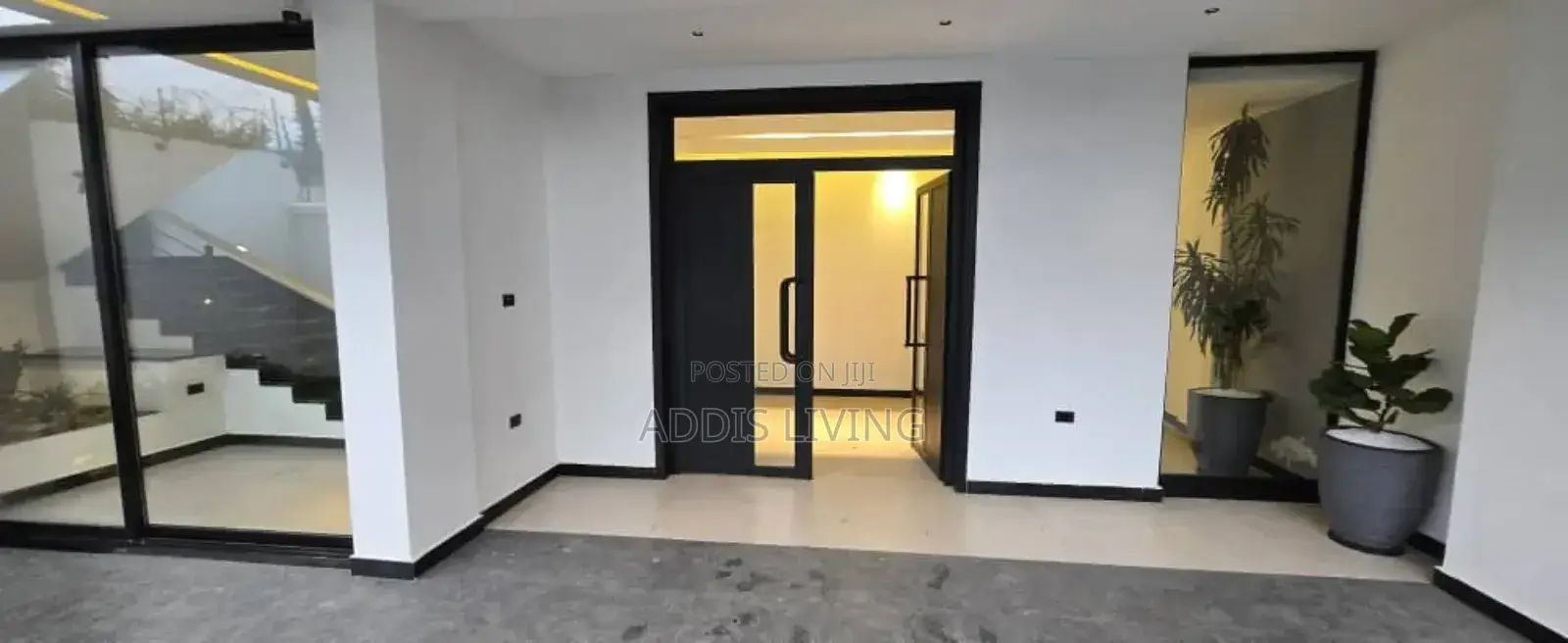 5bdrm Villa in Bole for rent