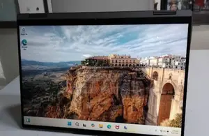 New Laptop Lenovo Yoga 7i 8GB AMD Ryzen 5 SSD 512GB