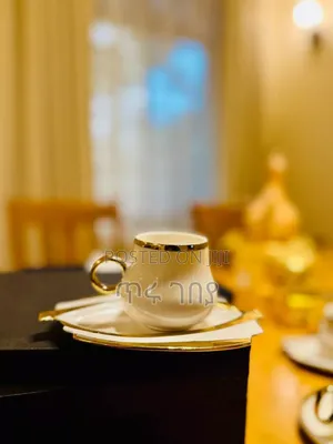 ፅድት ያሉ የቡና ሲኒዎች