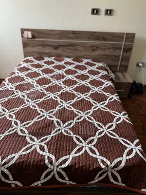አዲስ አልጋ ልብስ ከሁለትትራስጨርቅ ጋር Bed Cover