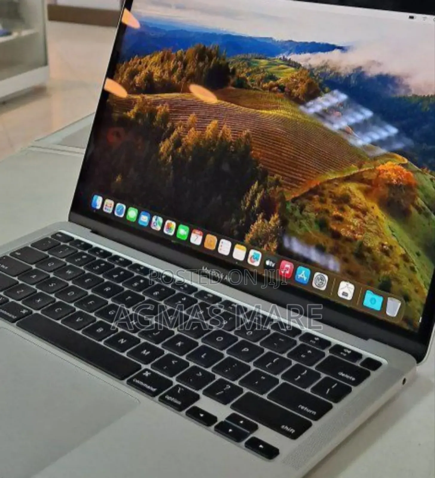 New Laptop Apple MacBook Air 2020 M1 8GB Apple M1 SSD 256GB