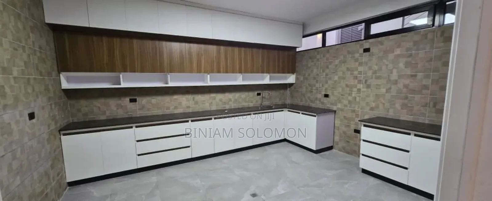 5bdrm Villa in Bole for rent