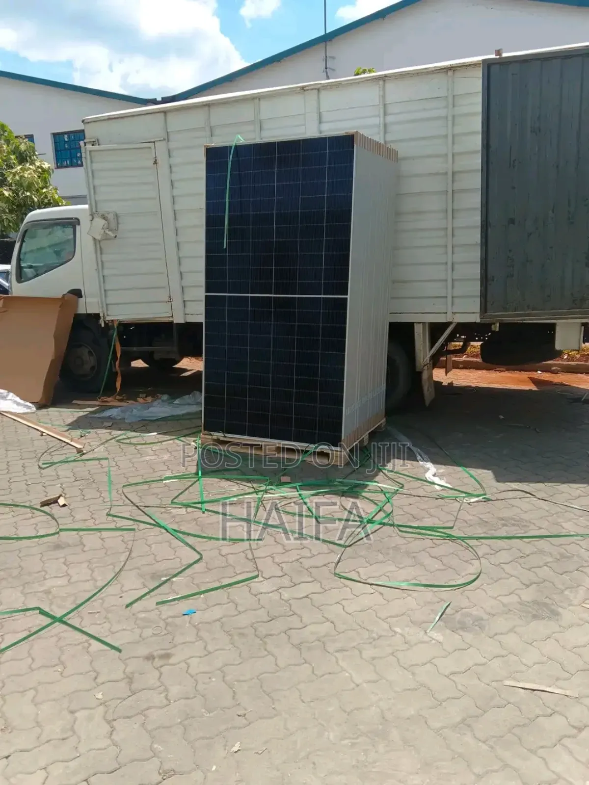 Lithium Iron Phosphate Battery With Hybrid Inverter