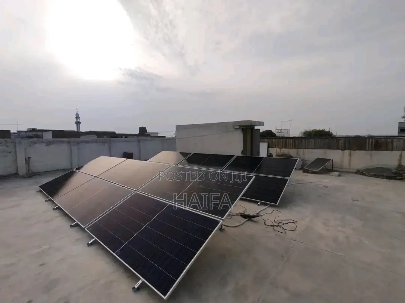 Lithium Iron Phosphate Battery With Hybrid Inverter