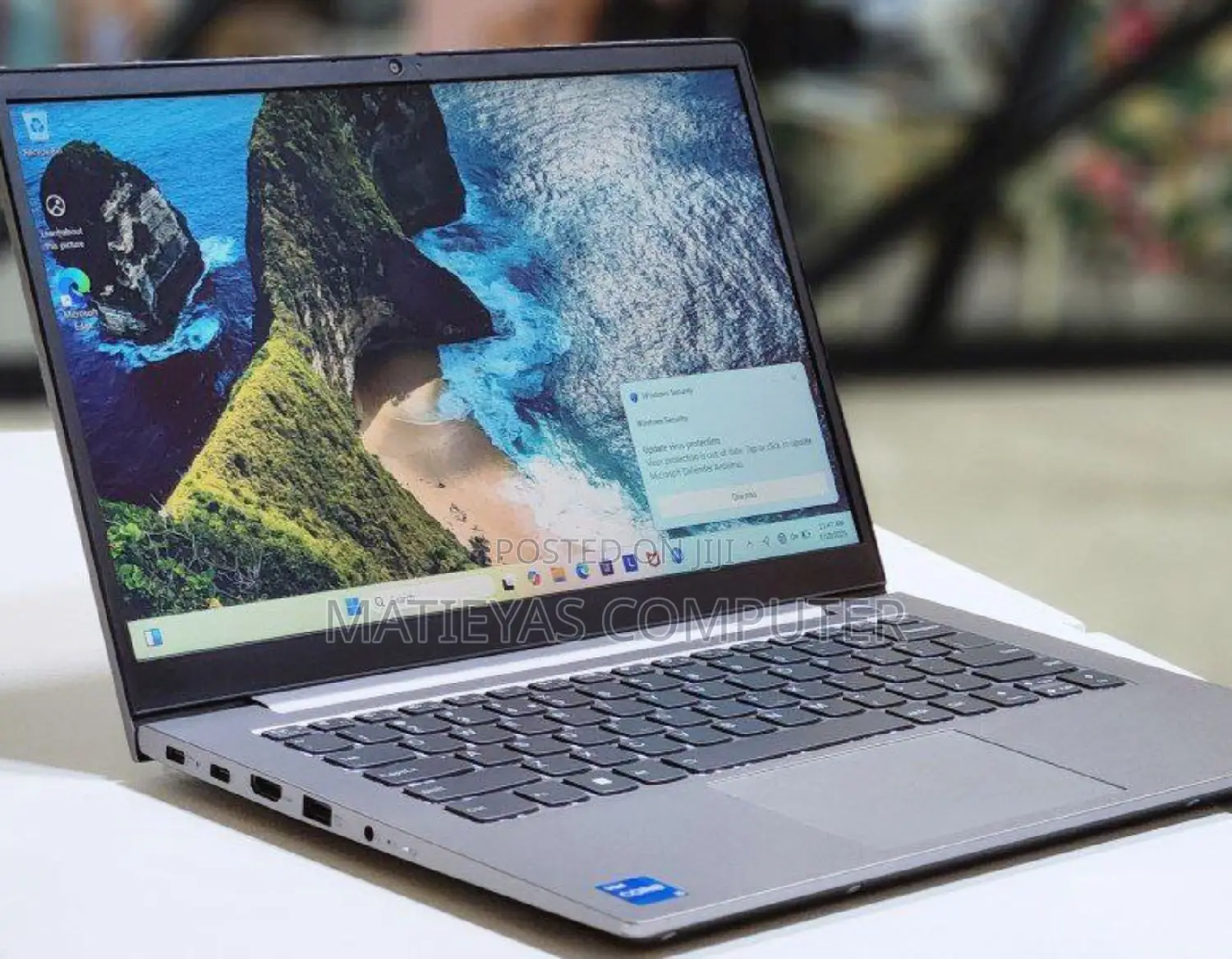 New Laptop Lenovo ThinkPad Yoga 16GB Intel Core I5 SSD 512GB