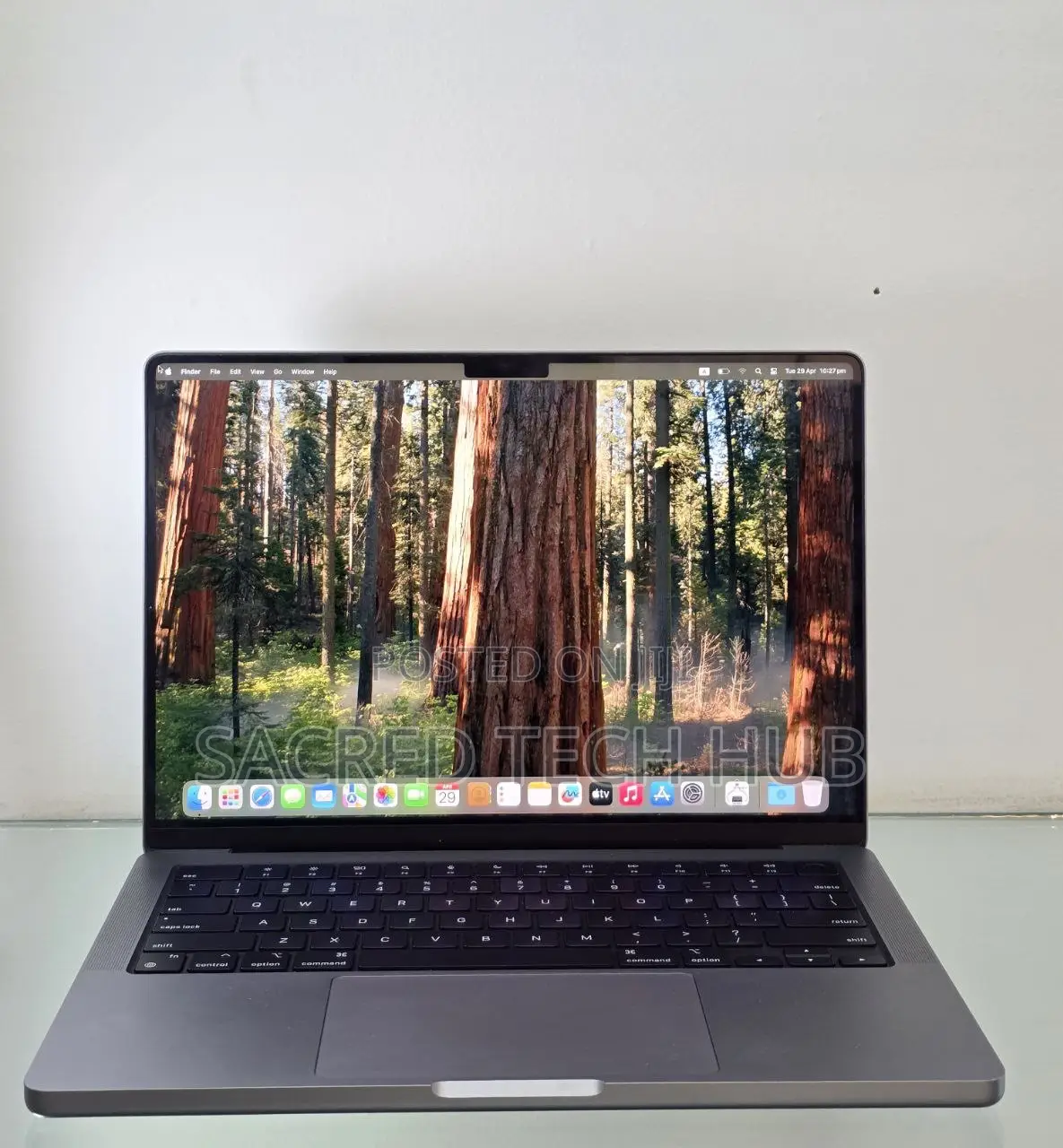 New Laptop Apple MacBook Pro 8GB Apple M3 SSD 512GB