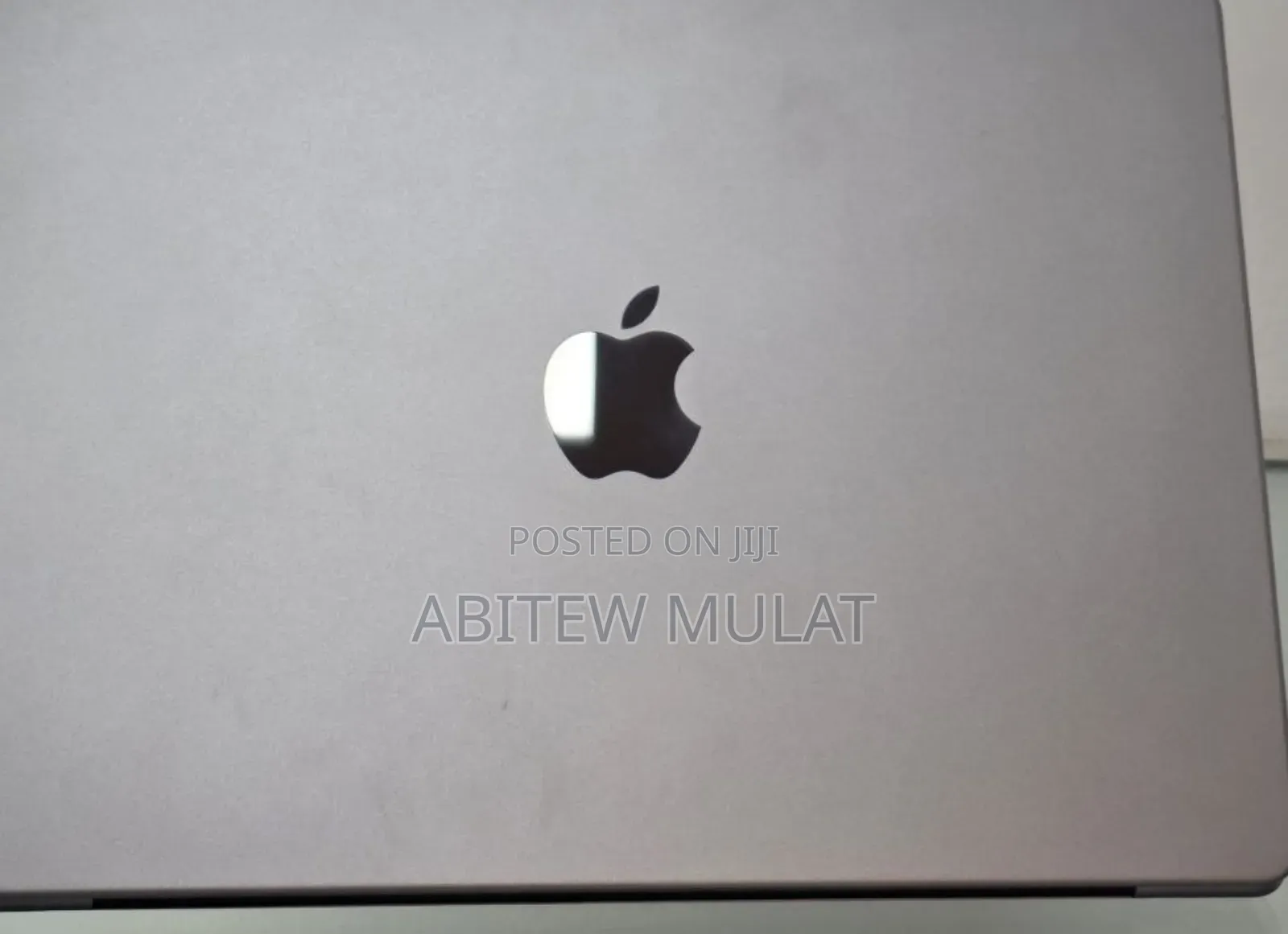 New Laptop Apple MacBook Pro 2023 M3 Pro 14-Inch 8GB Apple M3 SSD 512GB