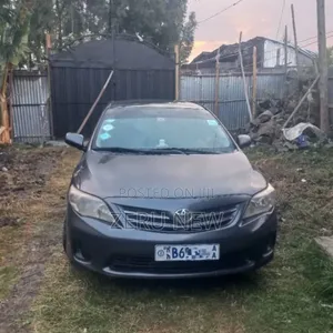 Photo - Toyota Corolla 2012 Blue