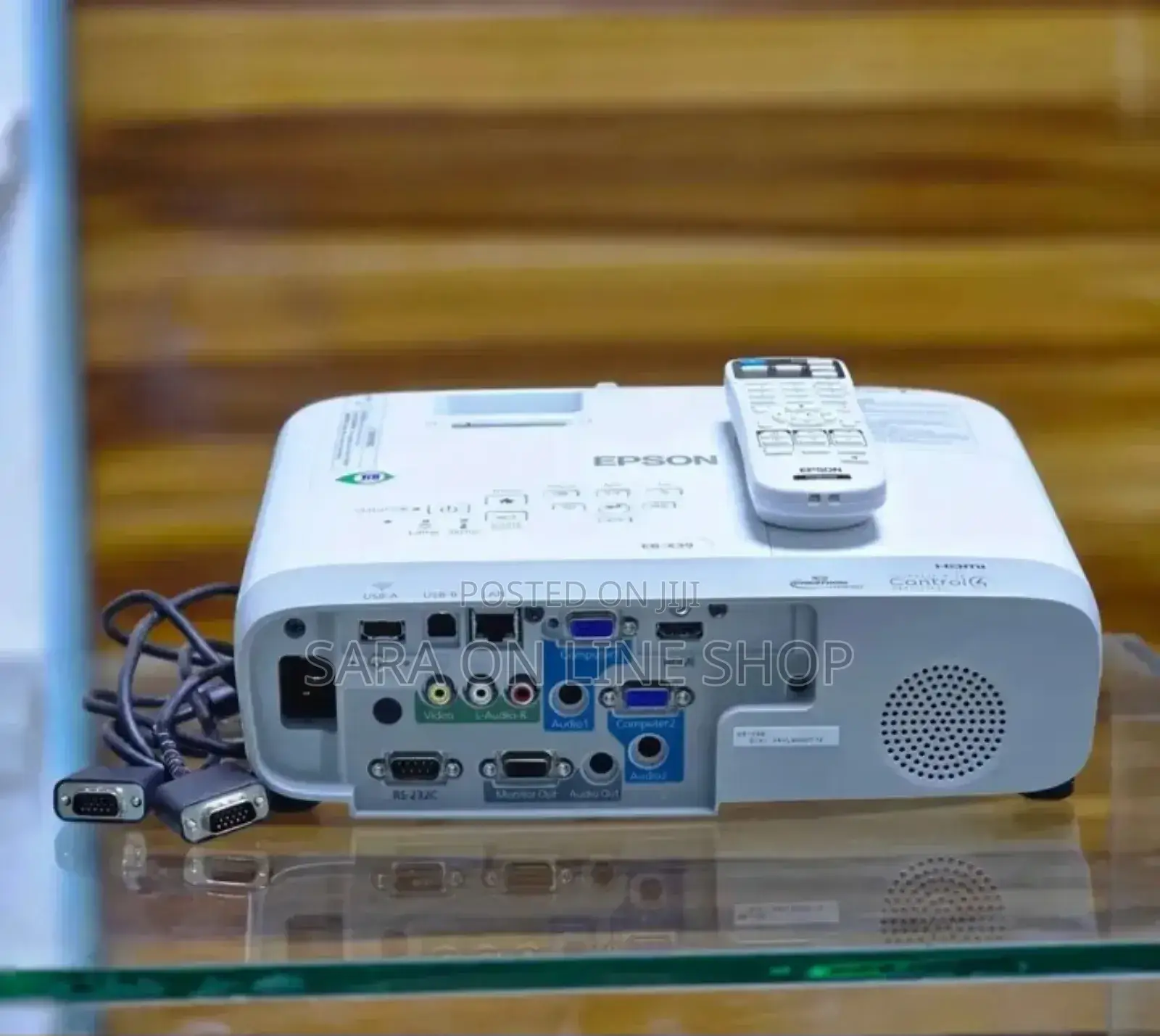 Brand New Epson Projector With Bag Remot