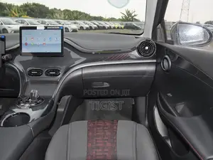 New BYD E2 43 kWh 94 hp FWD 2025 Gray