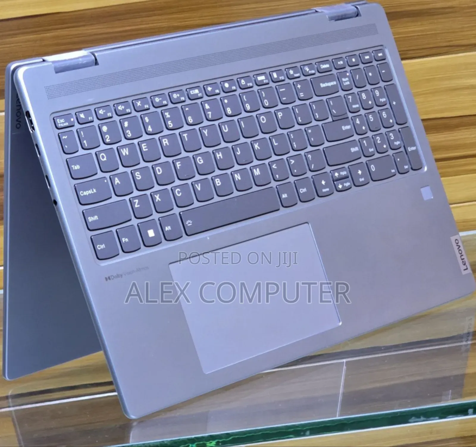 New Laptop Lenovo Yoga 7i 16GB Intel Core I7 SSD 512GB